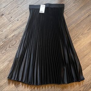 Pleated Skirt